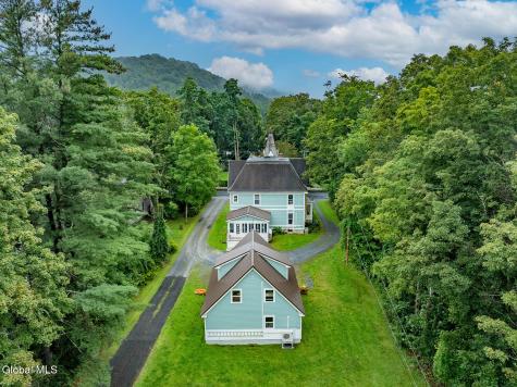 141 E Main Street Cambridge NY 12816