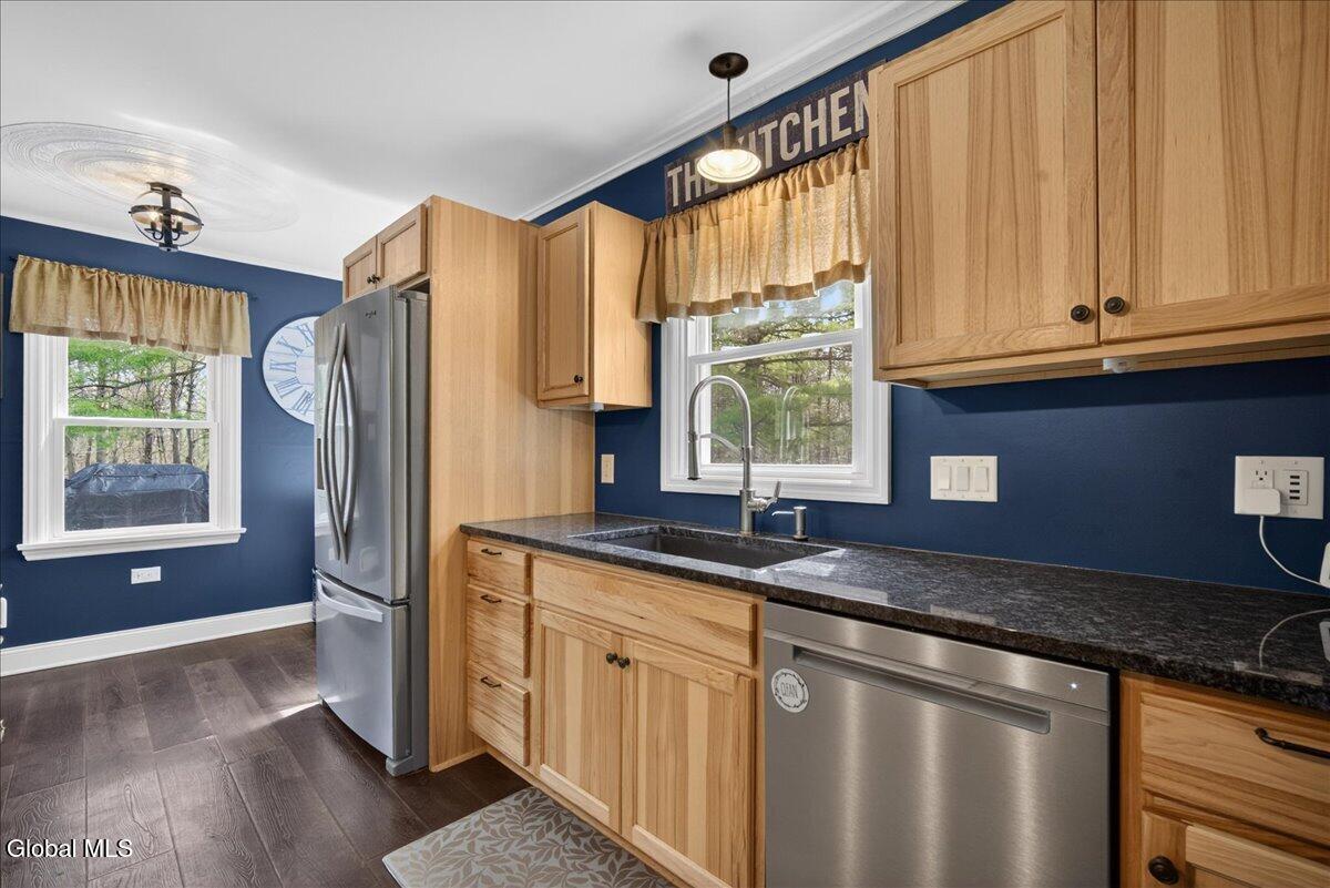 715 Church Road Glenville NY 12302