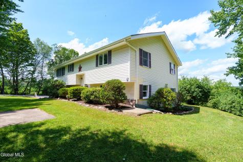 44 Martindale Way Johnsonville NY 12094