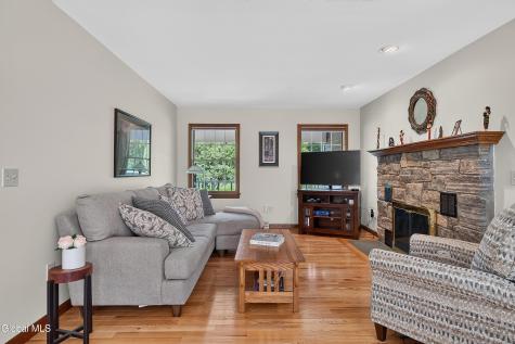 119 Menemsha Lane Wynantskill NY 12198