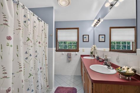 119 Menemsha Lane Wynantskill NY 12198