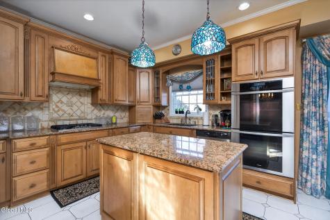 5 Cephalonia Drive Niskayuna NY 12309