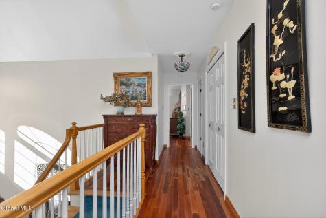 5 Cephalonia Drive Niskayuna NY 12309