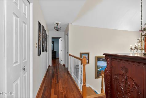 5 Cephalonia Drive Niskayuna NY 12309