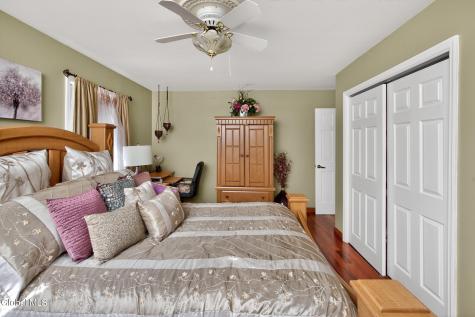 5 Cephalonia Drive Niskayuna NY 12309