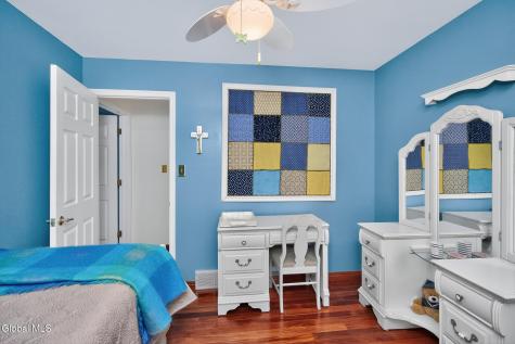 5 Cephalonia Drive Niskayuna NY 12309