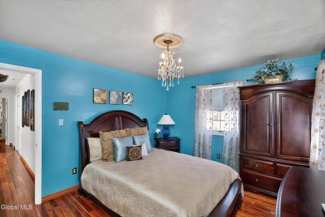 5 Cephalonia Drive Niskayuna NY 12309