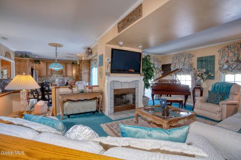 5 Cephalonia Drive Niskayuna NY 12309