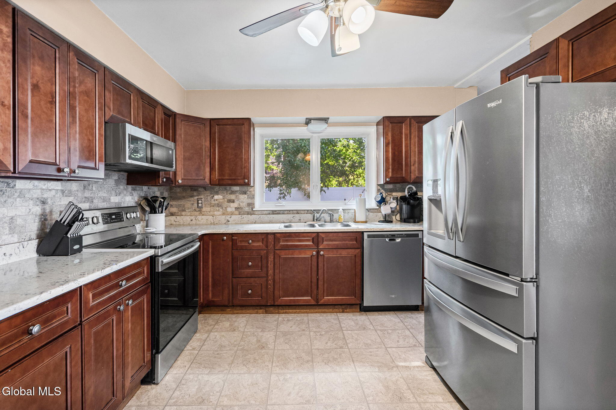 8 Knickerbocker Road Scotia NY 12302