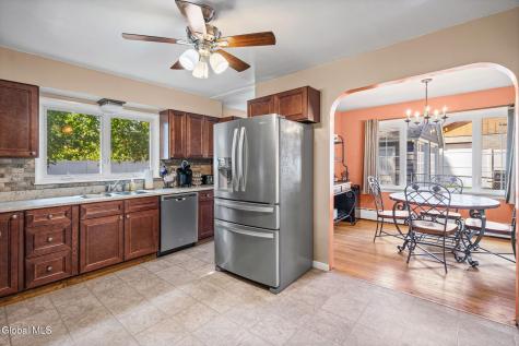 8 Knickerbocker Road Scotia NY 12302