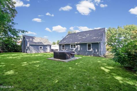 8 Knickerbocker Road Scotia NY 12302