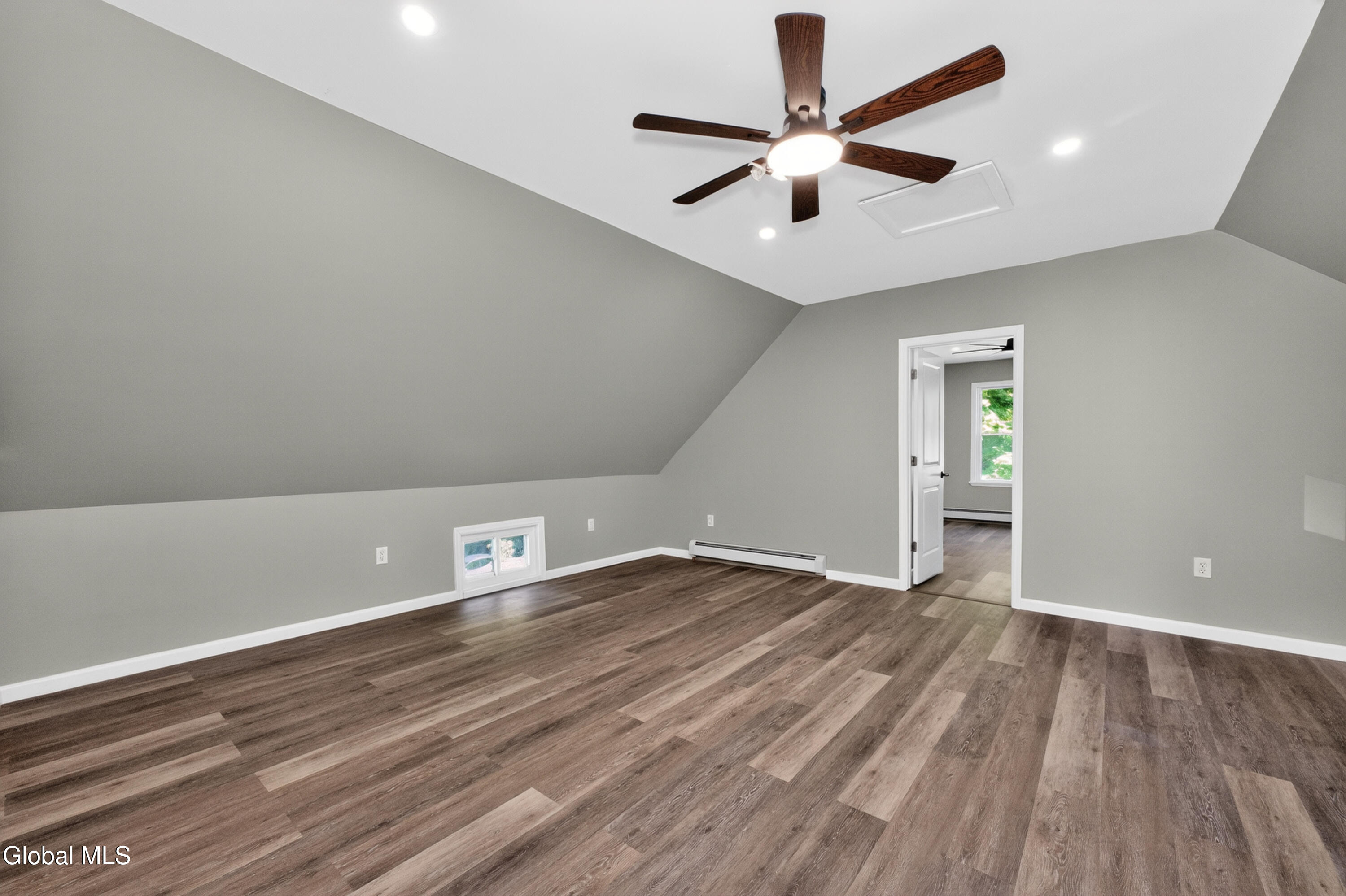 144 S Hawk Street Albany NY 12202