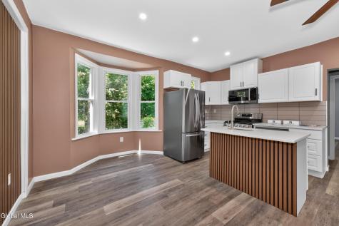 144 S Hawk Street Albany NY 12202