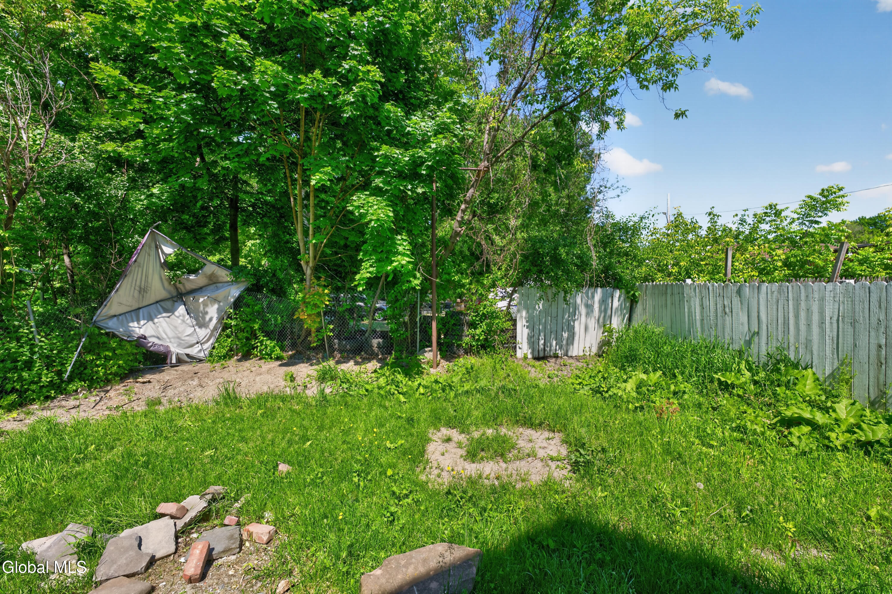 144 S Hawk Street Albany NY 12202
