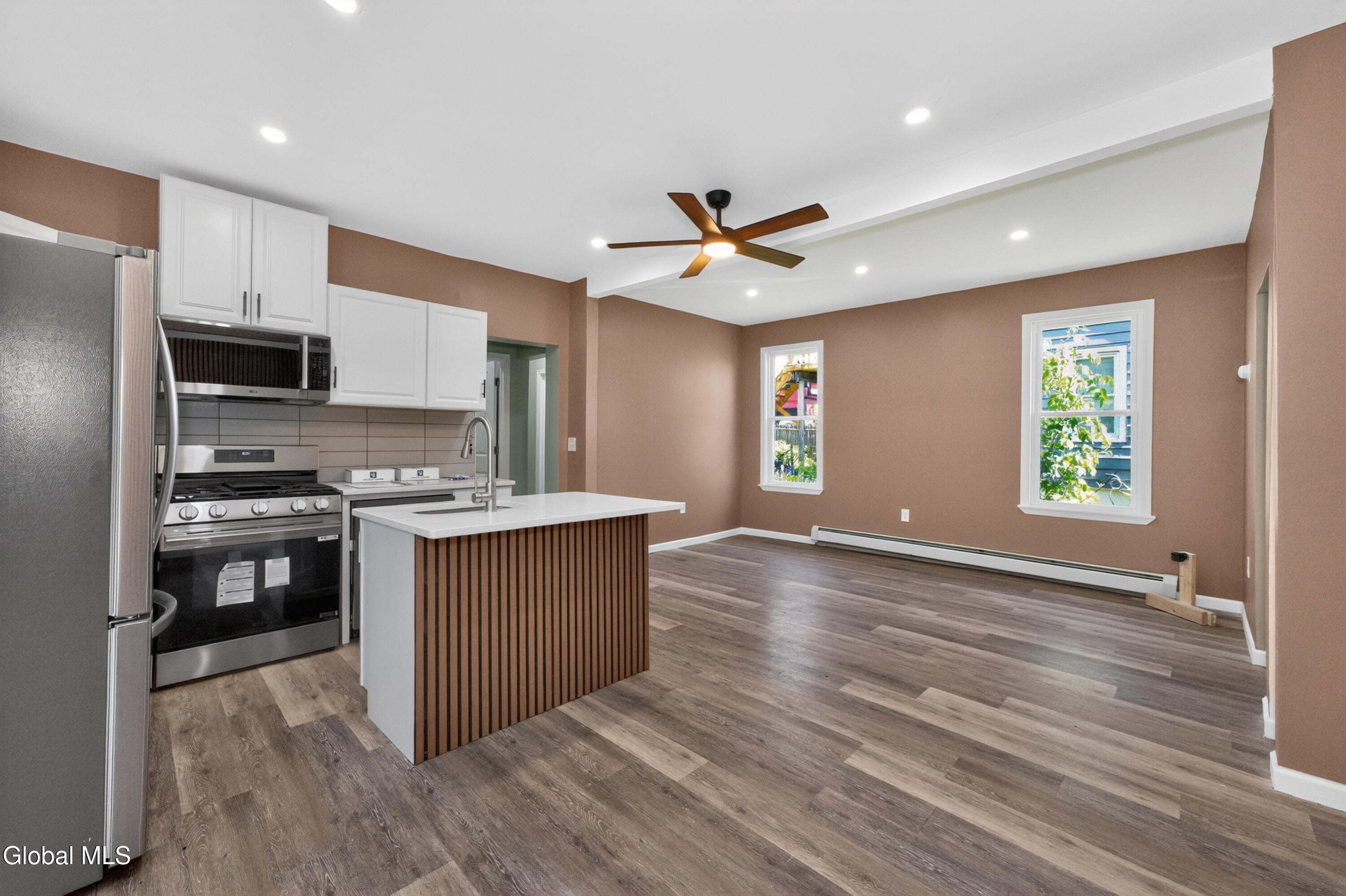 144 S Hawk Street Albany NY 12202