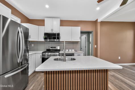 144 S Hawk Street Albany NY 12202