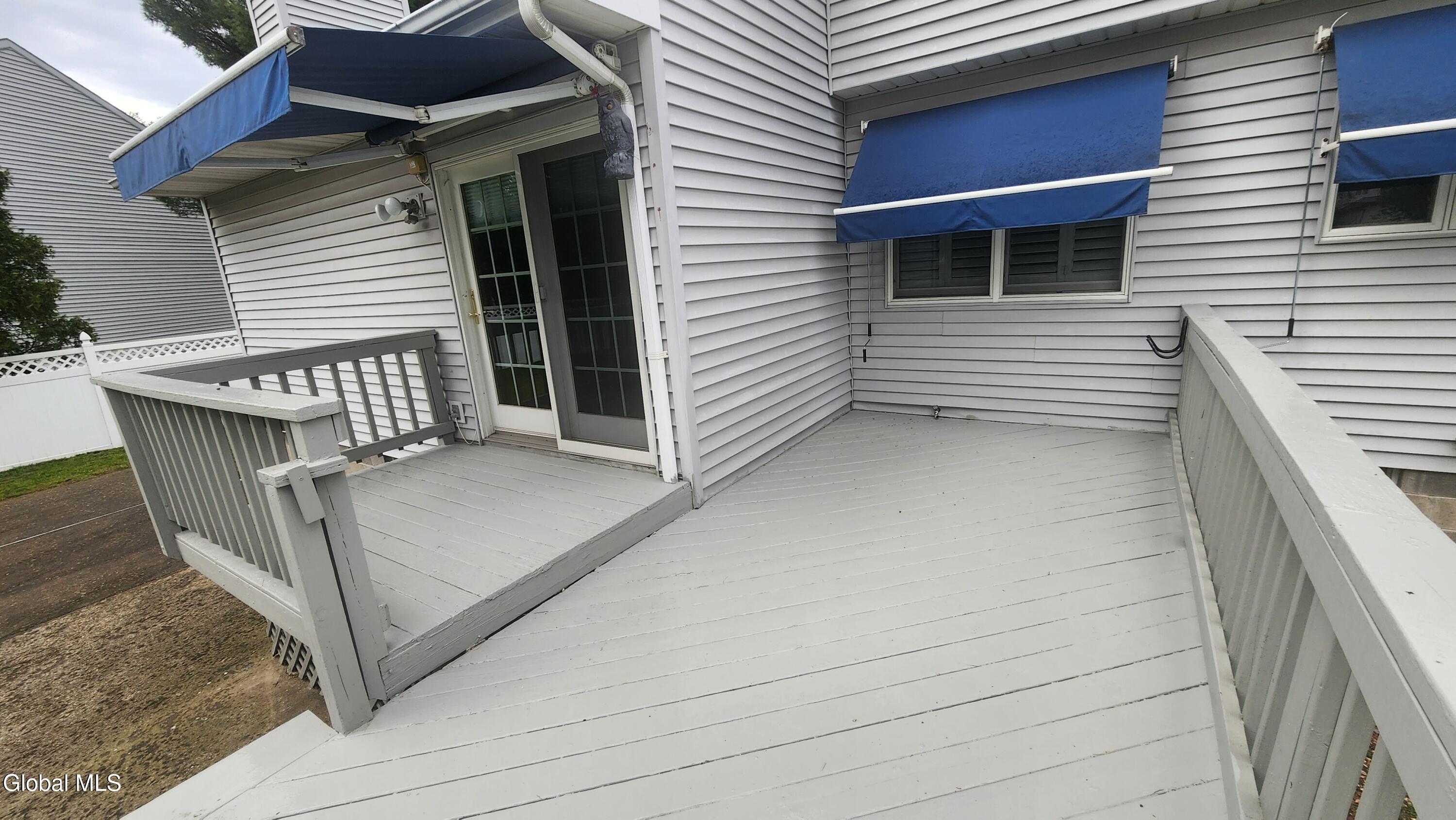 7 Berkshire Drive Albany NY 12205