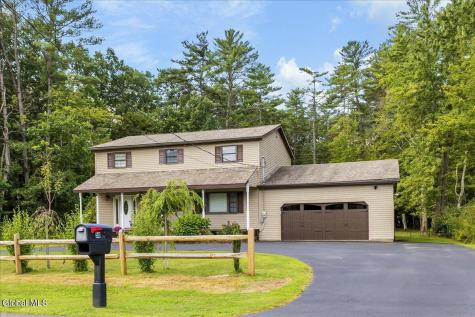 59 1st Ave Avenue Broadalbin NY 12025