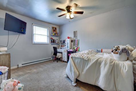 59 1st Ave Avenue Broadalbin NY 12025