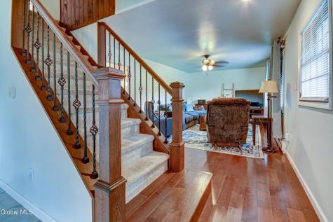 59 1st Ave Avenue Broadalbin NY 12025