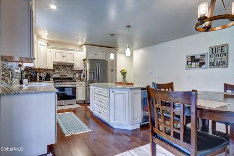 59 1st Ave Avenue Broadalbin NY 12025