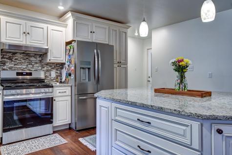 59 1st Ave Avenue Broadalbin NY 12025