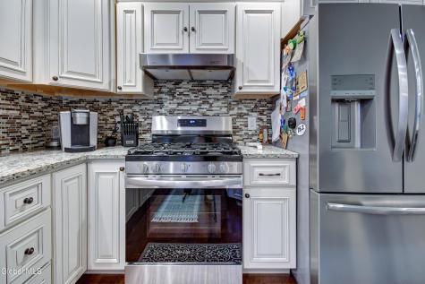 59 1st Ave Avenue Broadalbin NY 12025