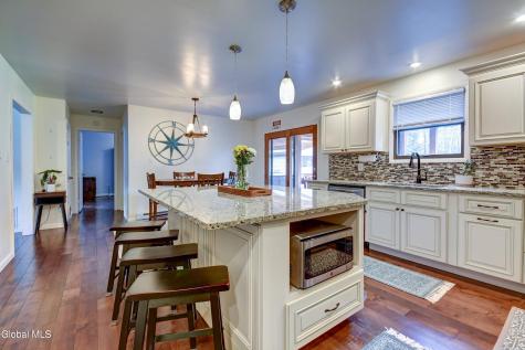 59 1st Ave Avenue Broadalbin NY 12025