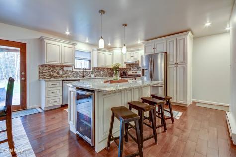 59 1st Ave Avenue Broadalbin NY 12025