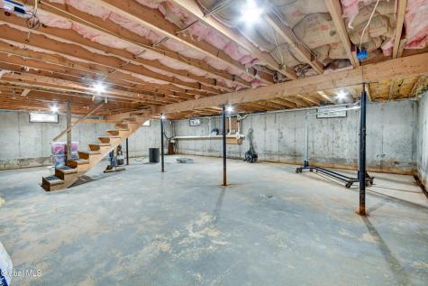 59 1st Ave Avenue Broadalbin NY 12025