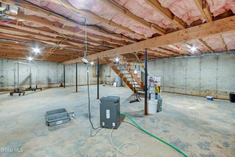 59 1st Ave Avenue Broadalbin NY 12025