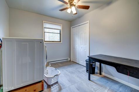59 1st Ave Avenue Broadalbin NY 12025