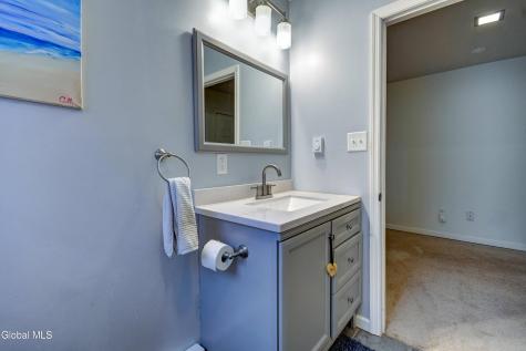 59 1st Ave Avenue Broadalbin NY 12025