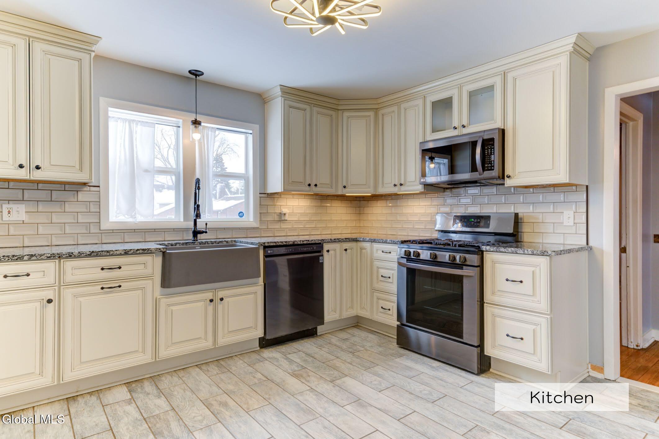 43 Sherwood Avenue Rensselaer NY 12144