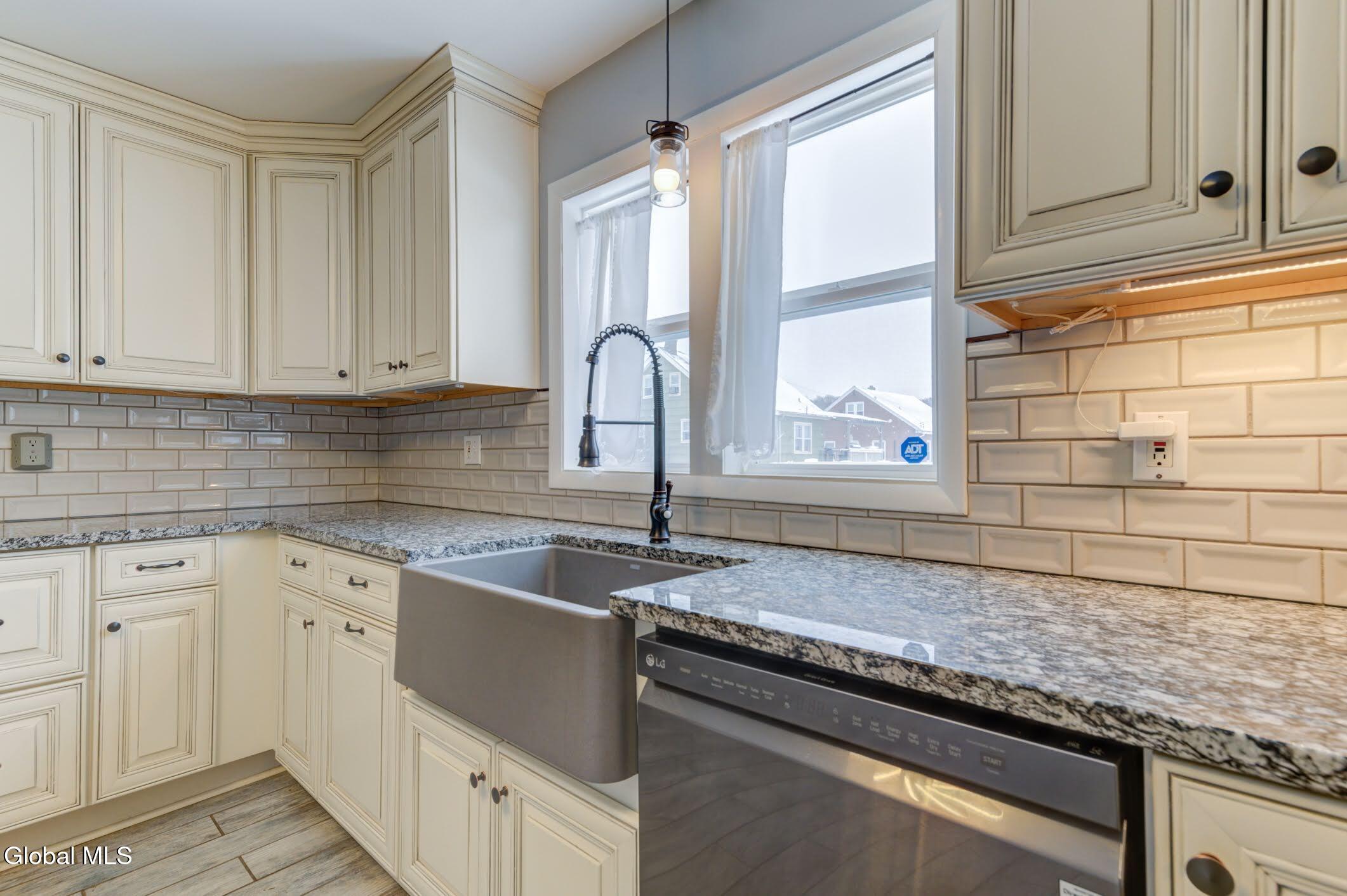 43 Sherwood Avenue Rensselaer NY 12144