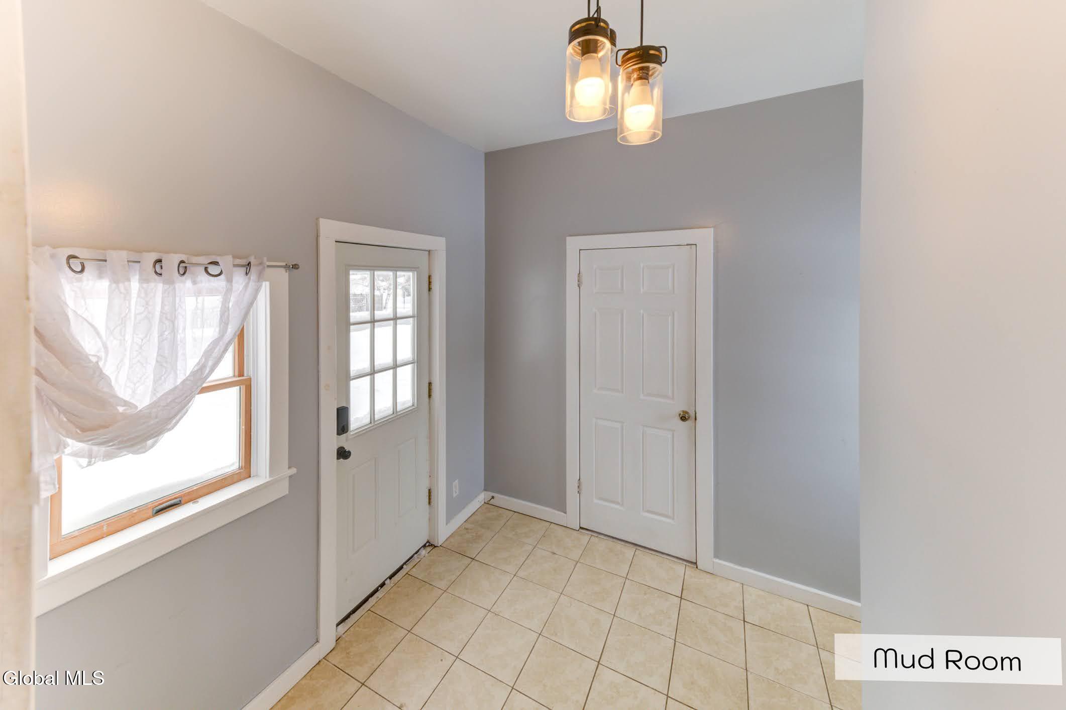 43 Sherwood Avenue Rensselaer NY 12144