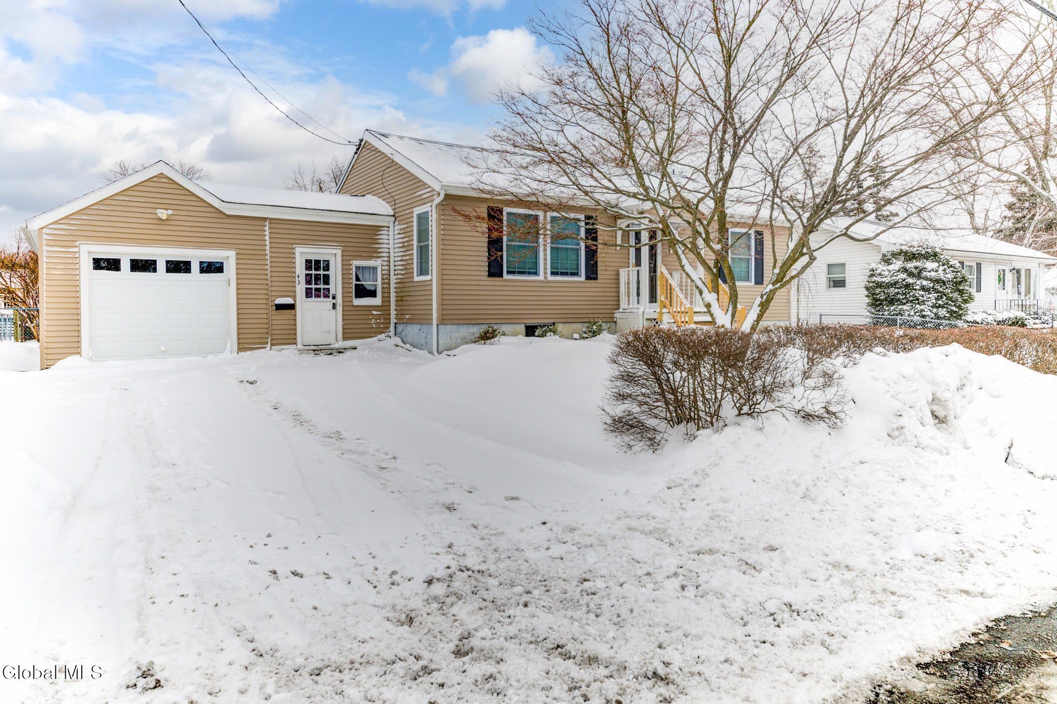 43 Sherwood Avenue Rensselaer NY 12144