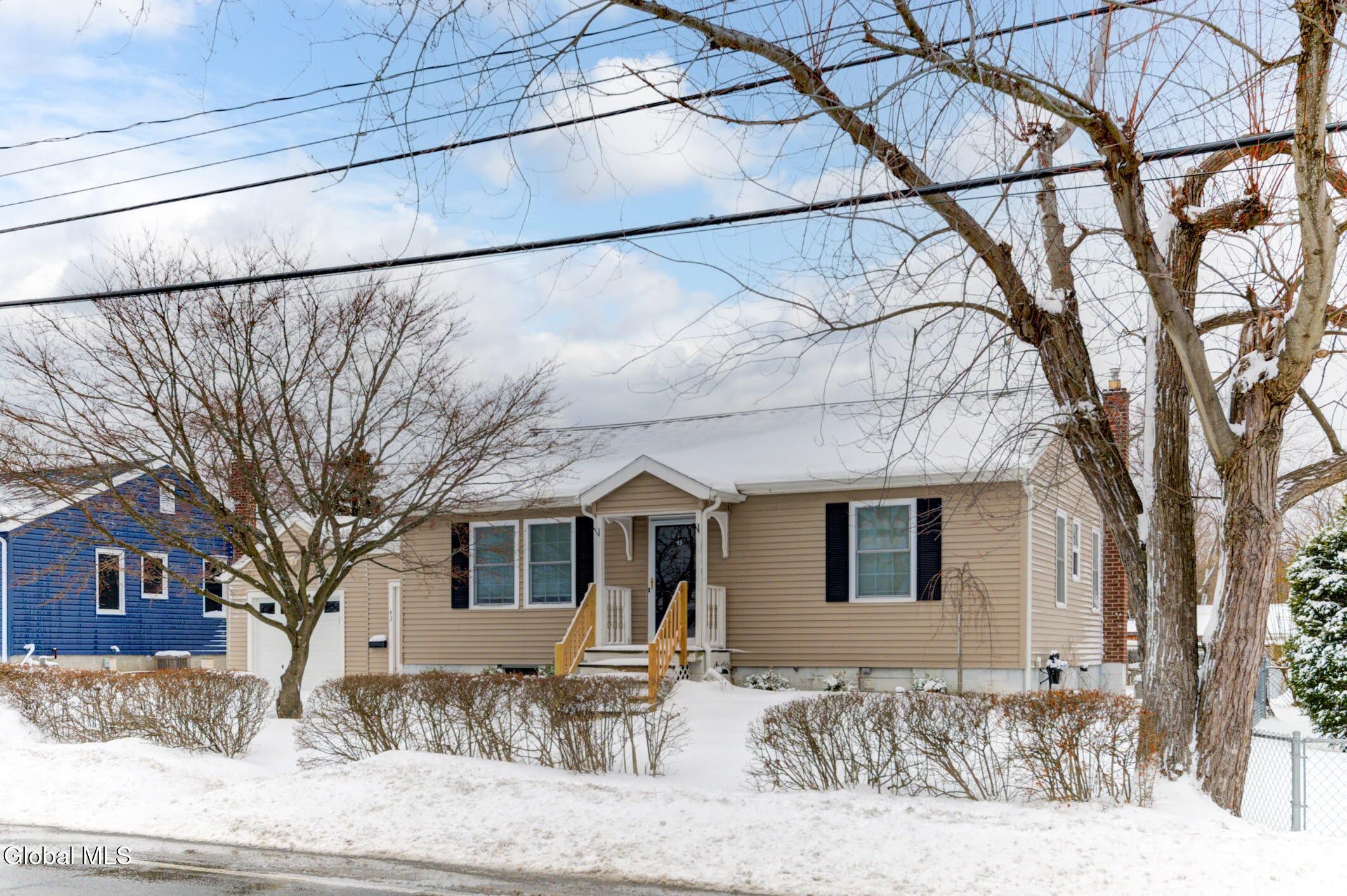 43 Sherwood Avenue Rensselaer NY 12144