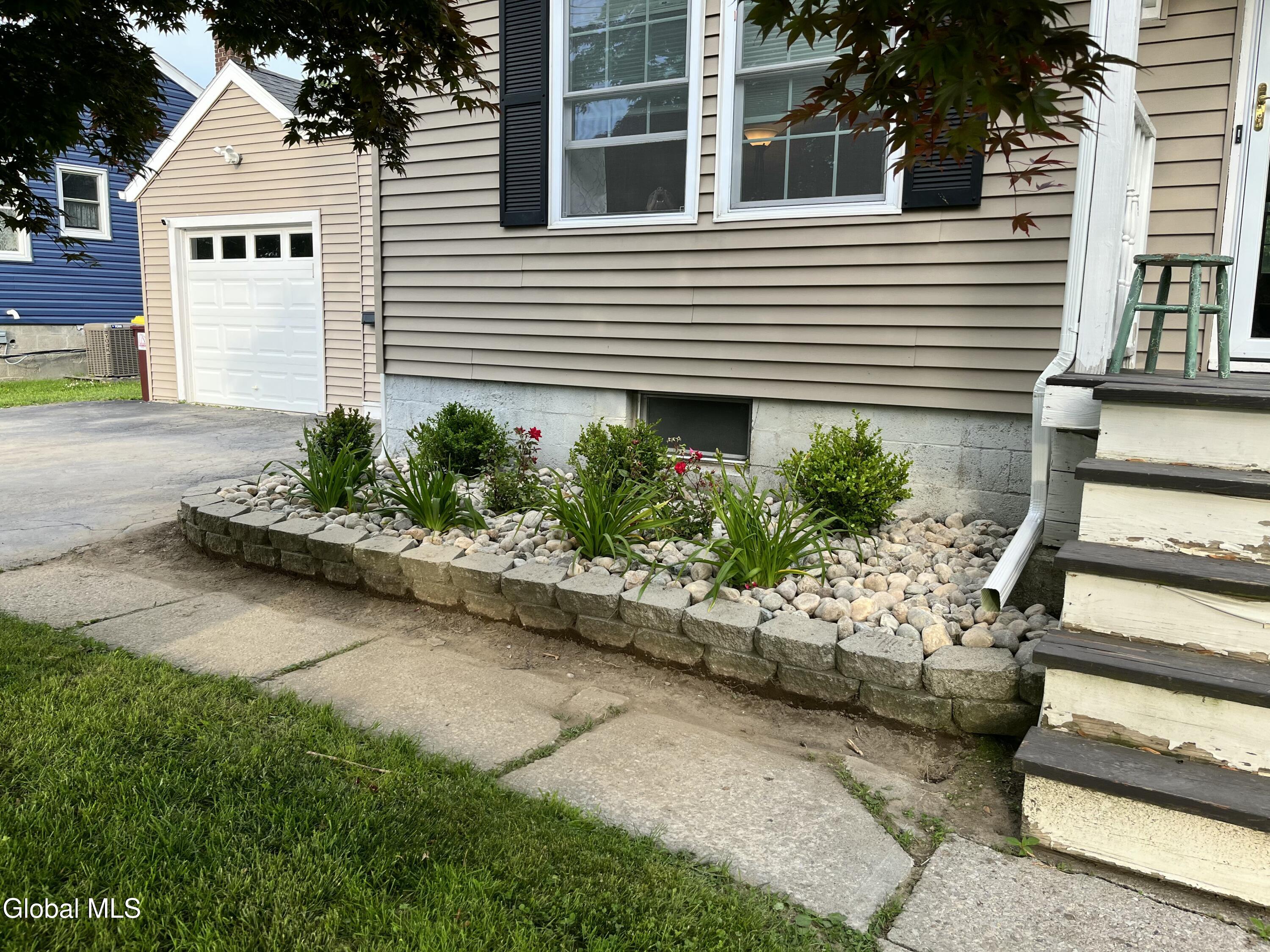 43 Sherwood Avenue Rensselaer NY 12144