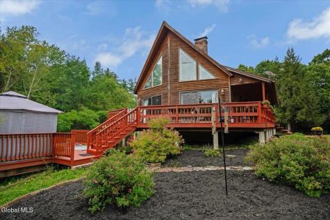83 Stoddard Road Hampton NY 12837