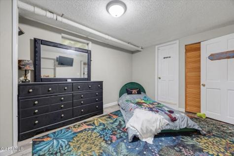83 Stoddard Road Hampton NY 12837