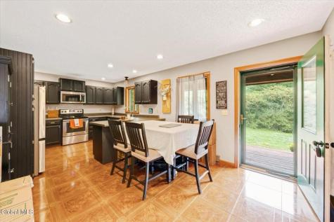 83 Stoddard Road Hampton NY 12837