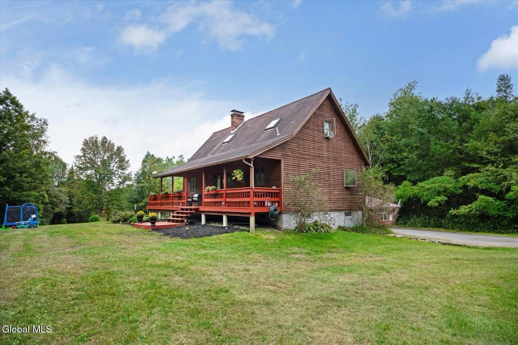83 Stoddard Road Hampton NY 12837