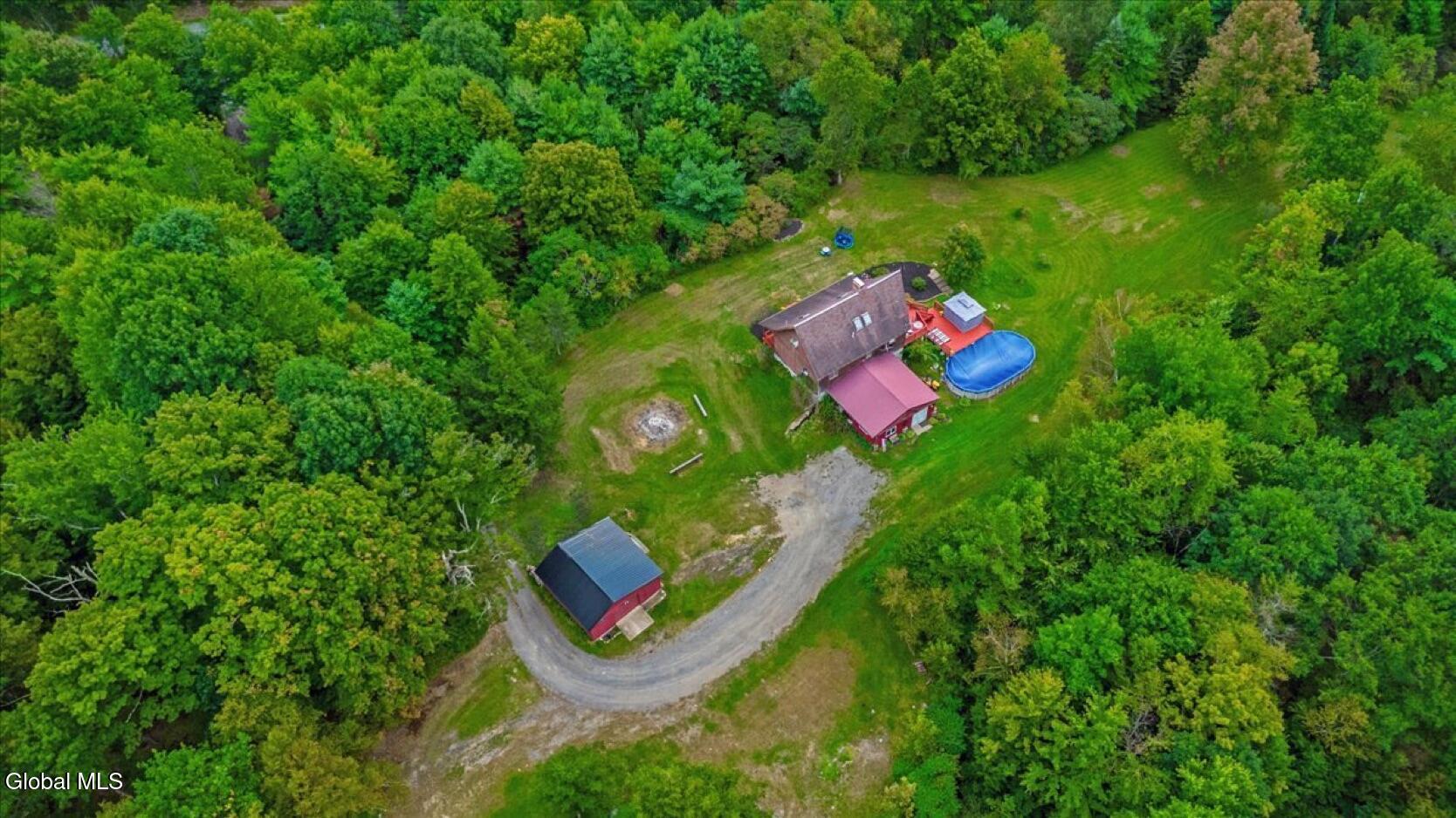 83 Stoddard Road Hampton NY 12837