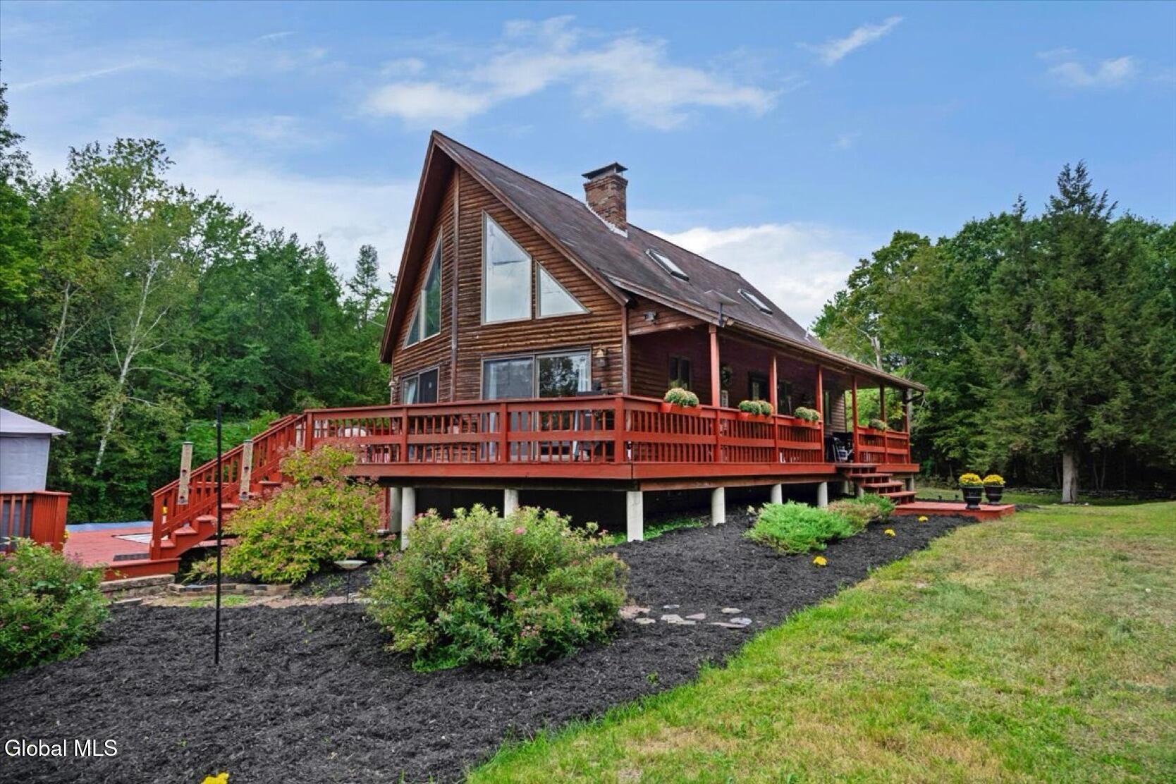 83 Stoddard Road Hampton NY 12837