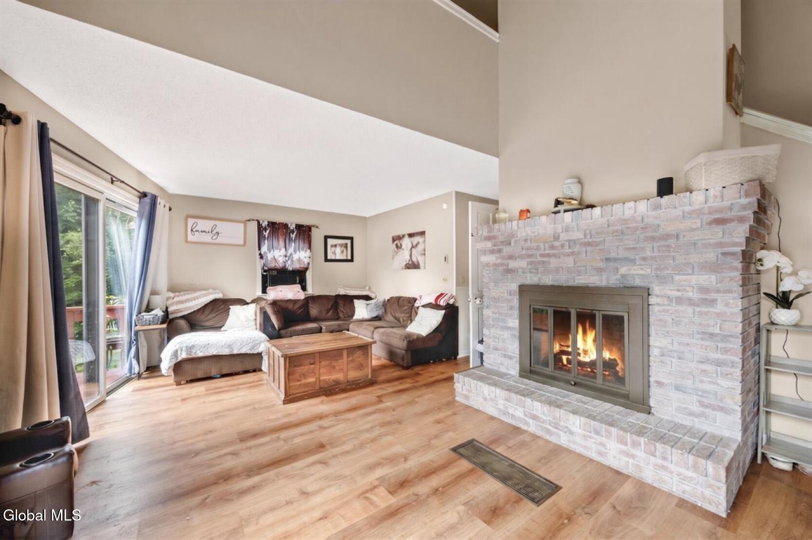 83 Stoddard Road Hampton NY 12837