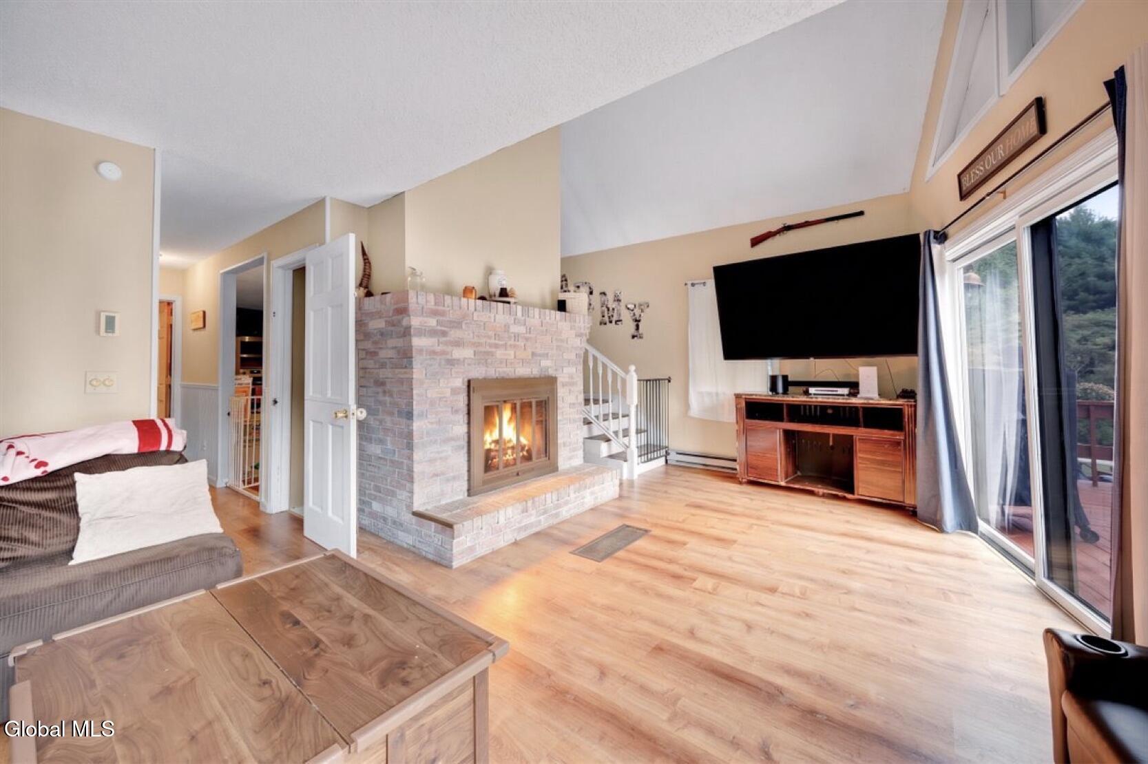 83 Stoddard Road Hampton NY 12837