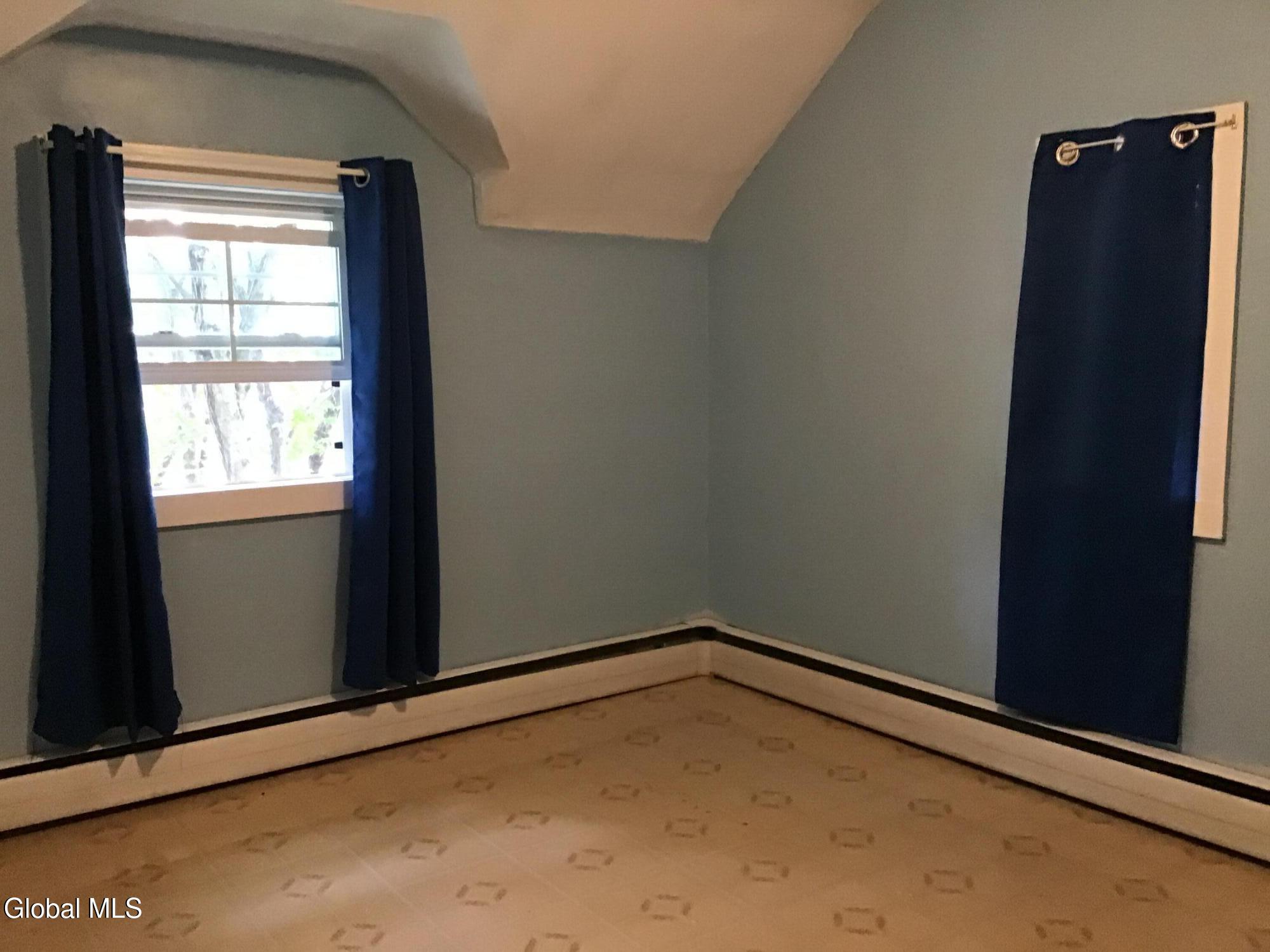 810 4th Avenue Watervliet NY 12189