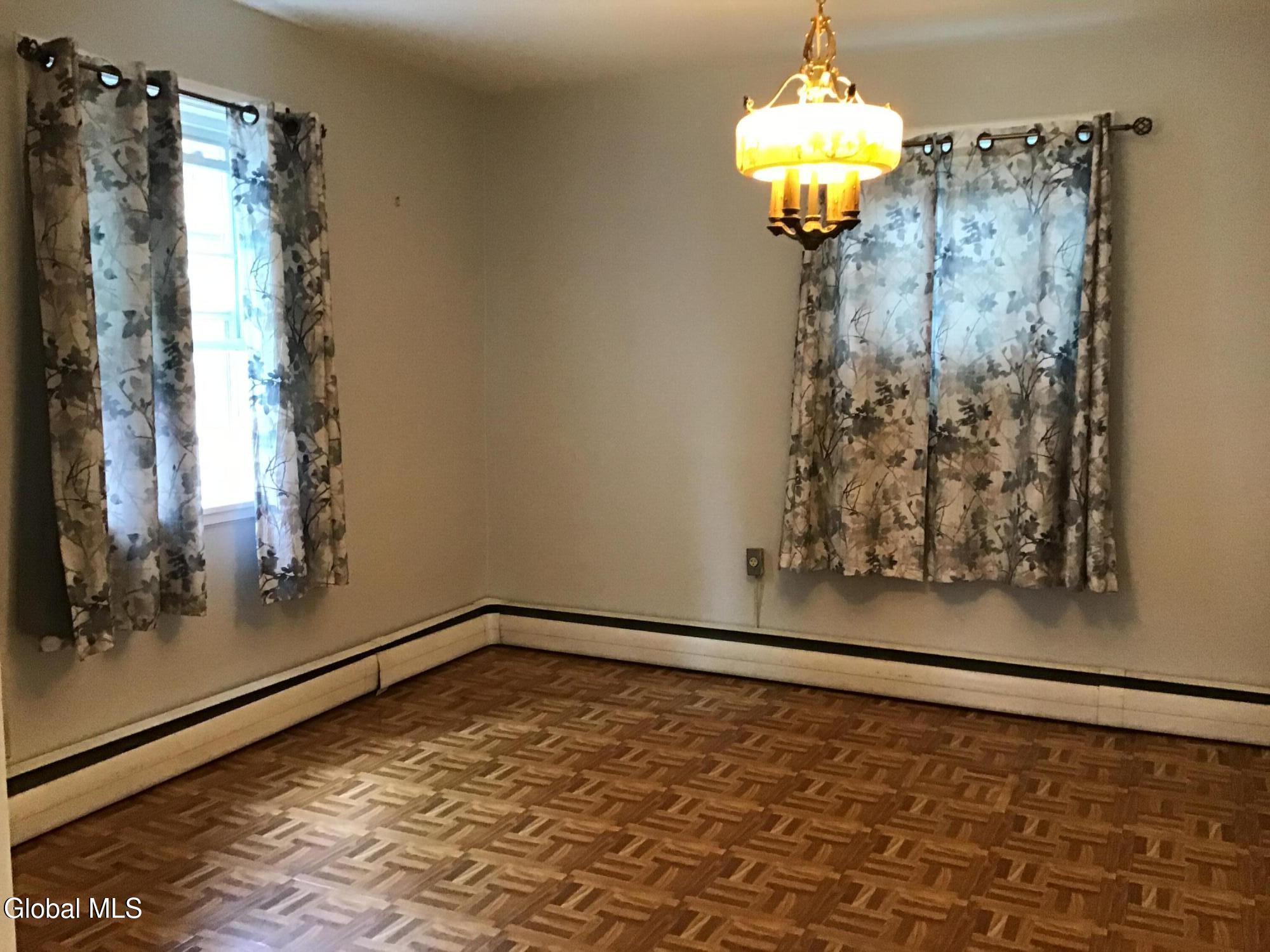 810 4th Avenue Watervliet NY 12189