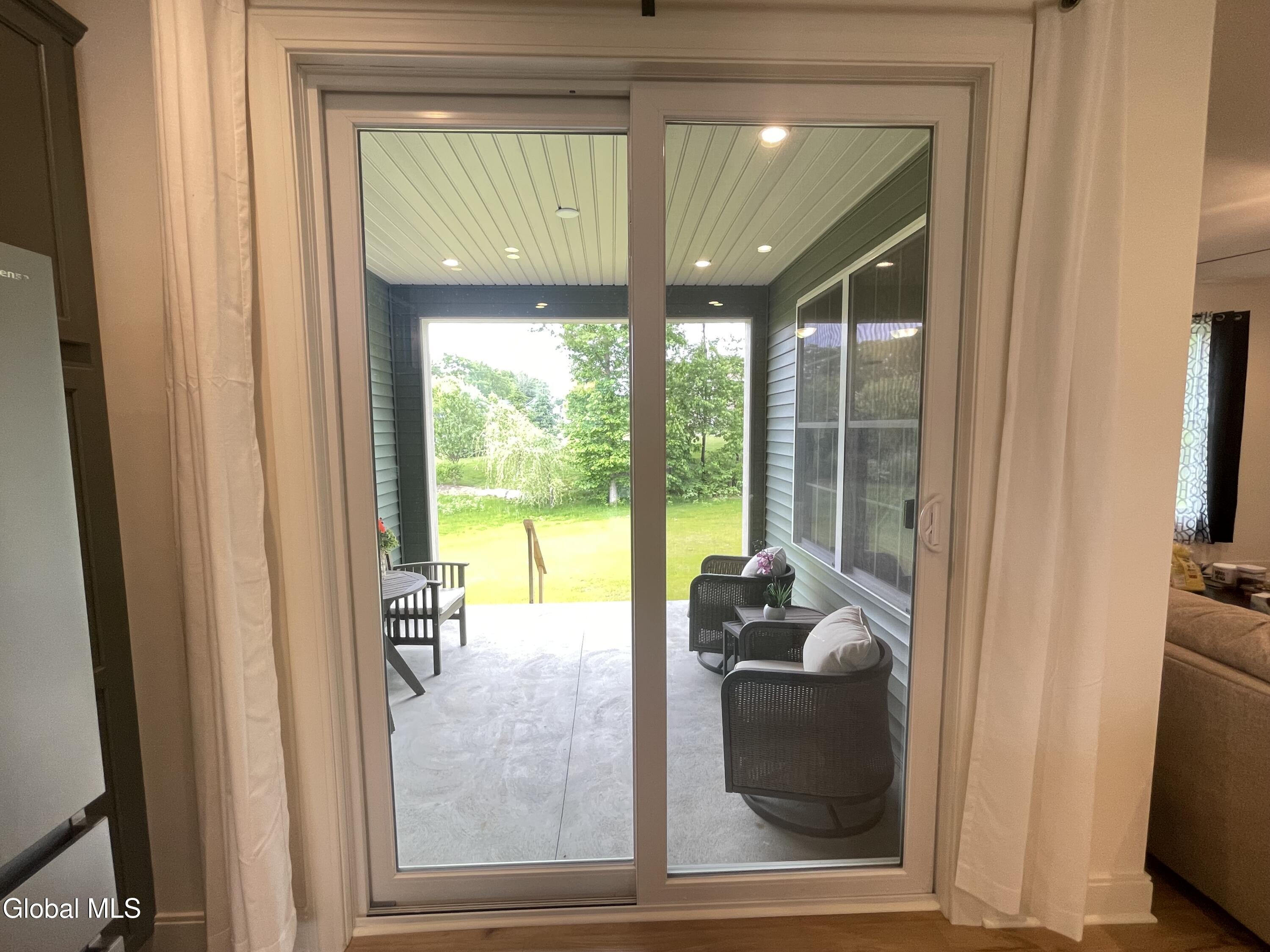 46 Wheatfield Way Mechanicville NY 12118